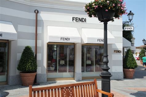 outlet online fendi|fendi serravalle outlet.